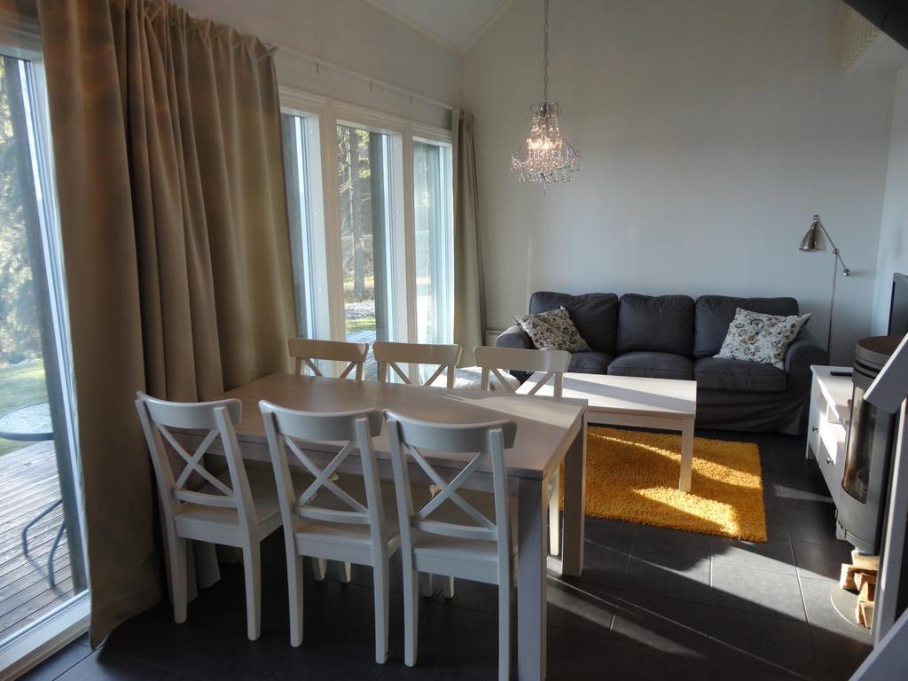 לאוקאה Varjola Holiday Center מראה חיצוני תמונה
