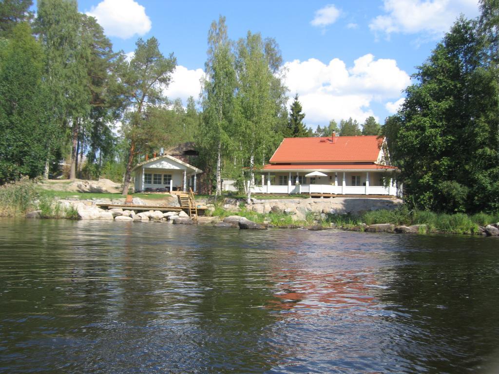 לאוקאה Varjola Holiday Center מראה חיצוני תמונה